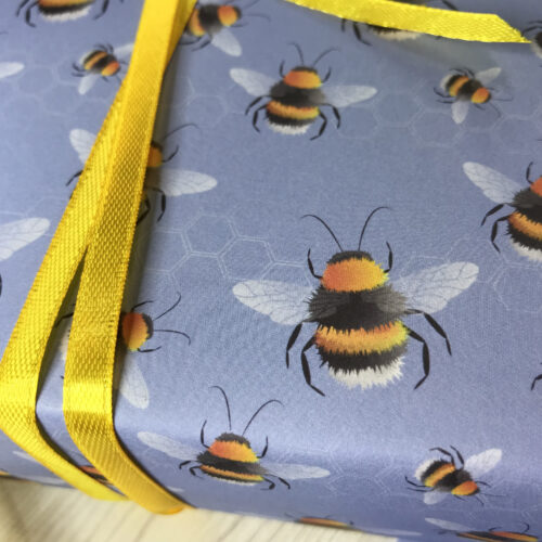 bumble-bee-wrapping-paper3